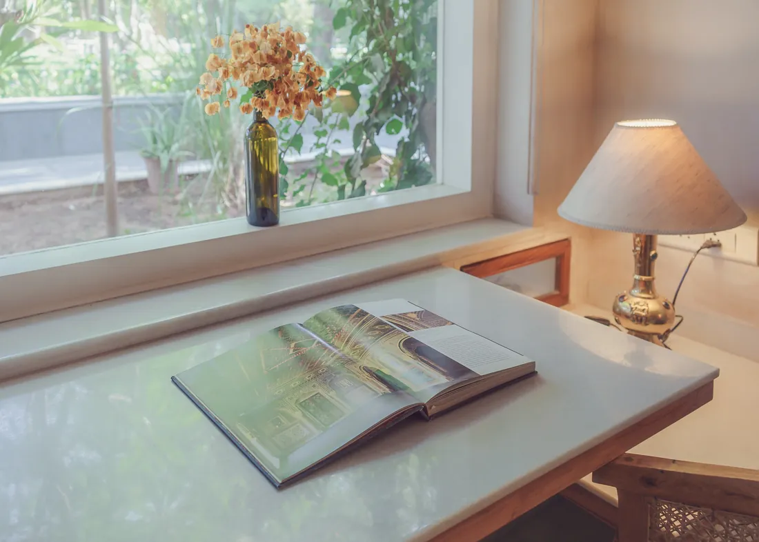 Book and lamp — material detail